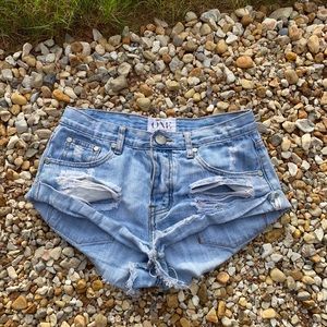 Cutt off denim shorts